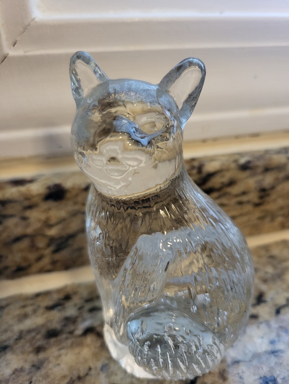 VTG. Handblown 4 In. Glass Cat Figurine With Ribbed Designs